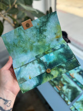 Load image into Gallery viewer, PERENNITY | Earth Day Limited Edition Commuter Wallet