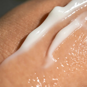 LIVE LIKE YOU GREEN IT | Sun Mylk Day Cream Hydrating Hyaluronic Acid & SPF