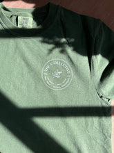 Load image into Gallery viewer, T-Shirt | THE COLLECTIVE Circle Logo Fall Merch