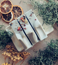 Load image into Gallery viewer, LOCUST GROVE FARM | Spring Seasonal Soaps