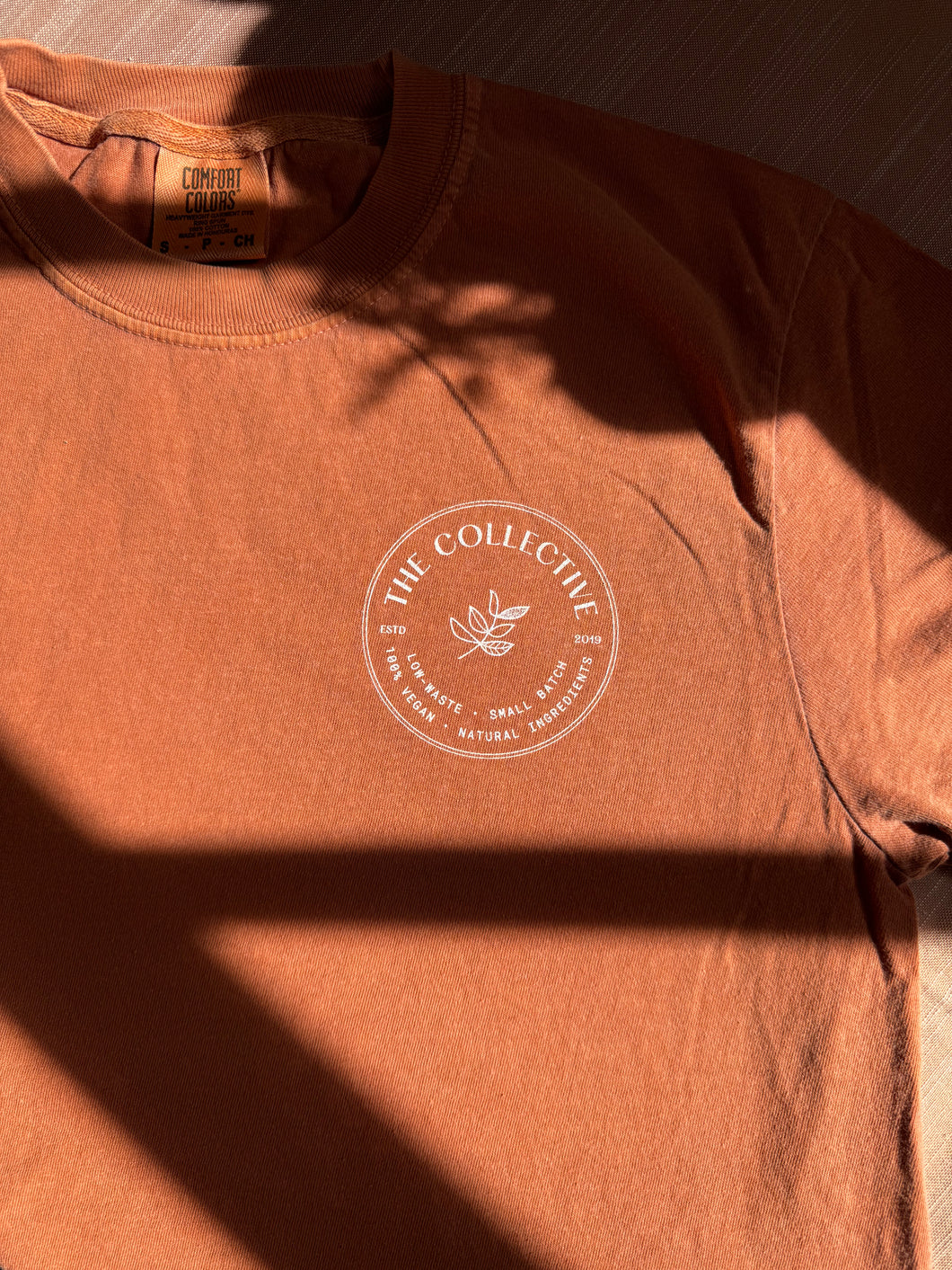 T-Shirt | THE COLLECTIVE Circle Logo Fall Merch