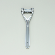 Load image into Gallery viewer, LEAF | Leaf Two Razor