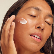 Load image into Gallery viewer, UTU | SPF30 Daily Moisturizing Face Sunscreen