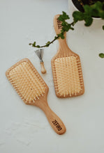 Load image into Gallery viewer, ZEFIRO | Bamboo Hair Brush