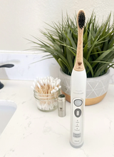 Load image into Gallery viewer, ME MOTHER EARTH | 4pk Bamboo Electric Toothbrush Heads