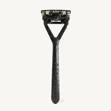 Load image into Gallery viewer, LEAF | The Leaf Pivoting Triple Head Razor